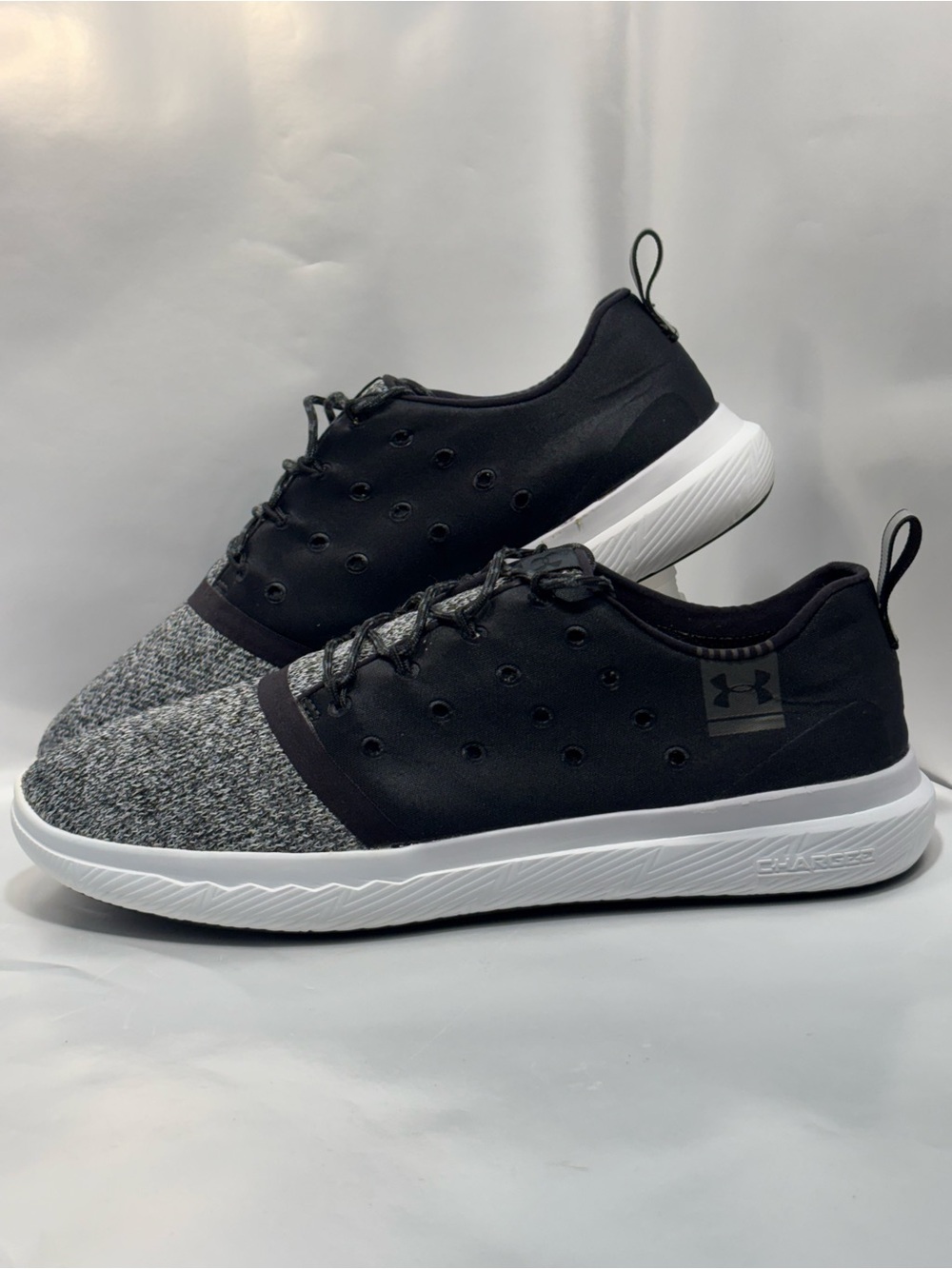 Under Armour Charged 24-7 Low 1288348-001 Women's Size 10 Running Black Sneakers